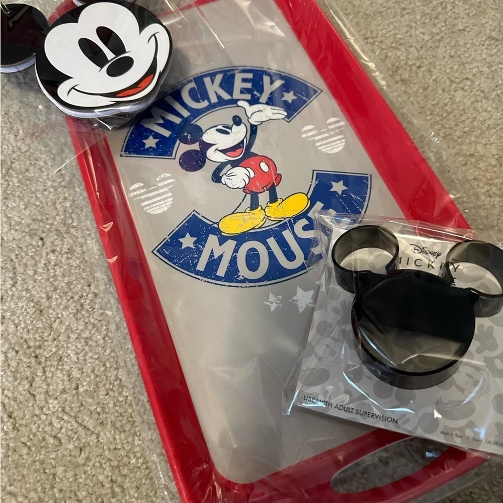 Disney tray note